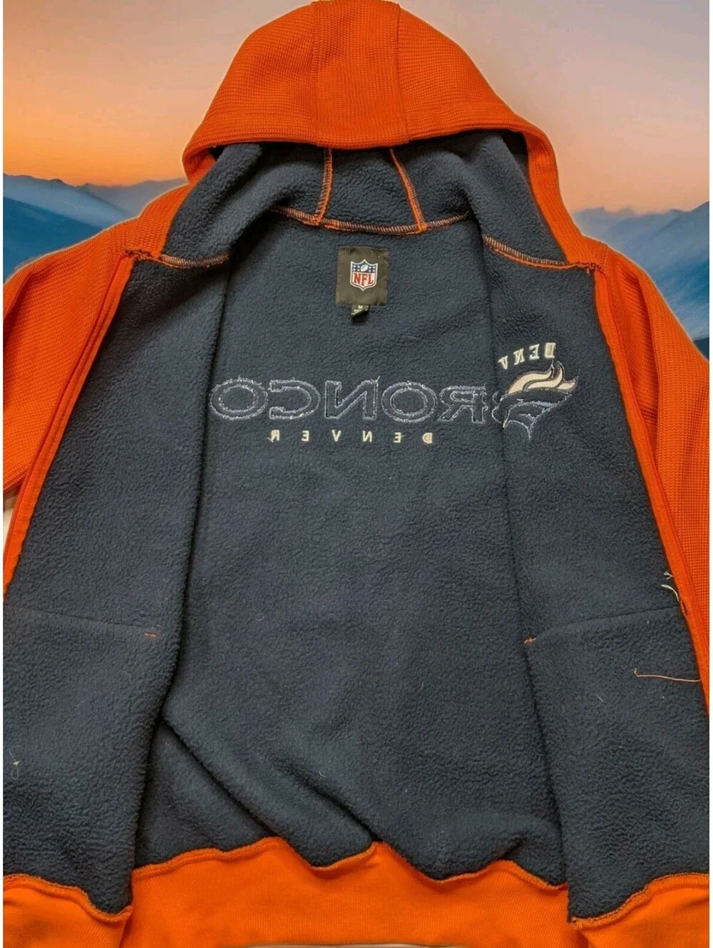 Denver Broncos Sweater Jacket Men Medium Orange NFL Team Apparel Full Zip Hoodie